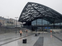 В Польше открылся крупнейший ж/д вокзал (фото)