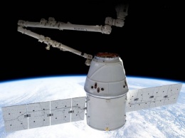 SpaceX не запустит людей в космос как минимум до 2018 года