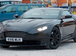 Aston Martin Vantage 2018 выехал на заснеженные дороги