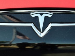 Tesla согласилась на компенсации норвежцам за медленный разгон
