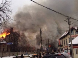 Пояивилось видео пожара на пивзаводе в Черновцах