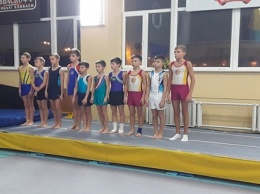 Акробаты Днепропетровщины выступили на чемпионате Украины