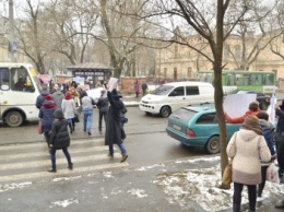 Студенты перекрыли движение в центре Одессы (ФОТО, ОБНОВЛЕНО)