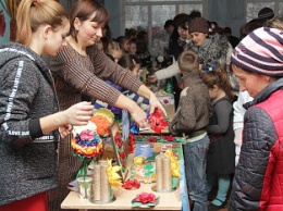 В Новопетровской школе прошла ярмарка ко дню Святого Николая