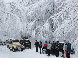 Спасатели подготовили аварийно-спасательные пункты на Ай-Петри и Грушевском перевале и мобильный пункт обогрева