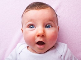В Великобритании одобрили возможность зачатия ребенка от трех родителей