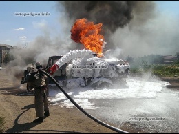 На Николаевщине на АЗС горели три бензовоза. ФОТО