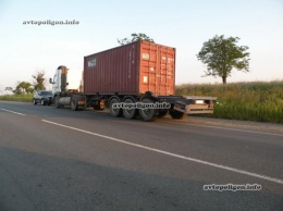 ДТП на Николаевщине: маршрутка Mercedes Sprinter врезалась в грузовик. ФОТО+видео