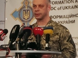 Заявления главарей "ДНР" об отводе тяжелой техники являются циничным обманом