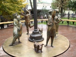 Скульптуру «Одесское время» в Горсаду ждет ремонт (ФОТО)