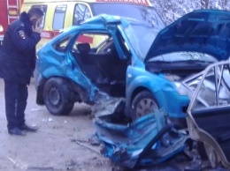 Спасатели трижды оказали оперативную помощь при ДТП на крымских дорогах