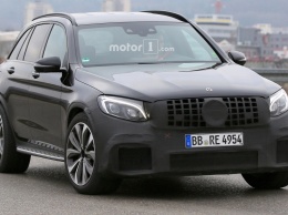 Mercedes "воткнет" V8 в GLC как ответ BMW X3 M