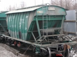 "Укрзализныця" переделает 1070 зерновозов из цементовозов