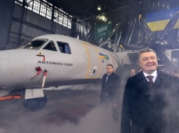 Порошенко показал потрясающее видео с презентации Ан-132