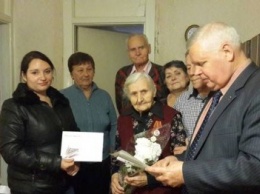 С 90-летним юбилеем поздравили троих жителей Ялтинского региона