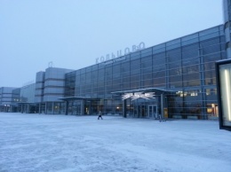 Аэропорт в Екатеринбурге возобновил работу после инцидента на взлетной полосе