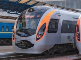 Цены билетов на скоростной поезд Киев-Перемышль оказались невысокими