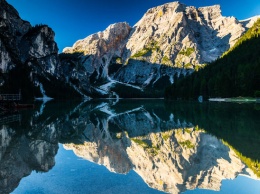 Между небом и землей: захватывающие дух снимки горных озер