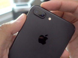 Пользователи iPhone 7 Plus пожаловались на «черный экран смерти»