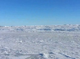 Бердянец заснял обледеневшее Азовское море с высоты птичьего полета (видео)