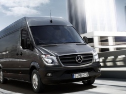 Объемы продаж коммерческих авто Mercedes-Benz Vans побили рекорды 2015 года 