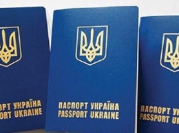 Украинцы смогут пока что ездить в Россию без загранпаспорта