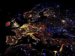 NASA опубликовала захватывающий снимок ночной Европы с МКС