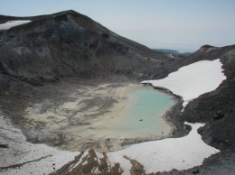 Извержение вулкана Эбеко зафиксировали на видео