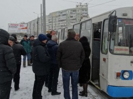 Сорвать выезд троллейбусов на Прокофьева может отсутствующий карман заезда на одной из остановок