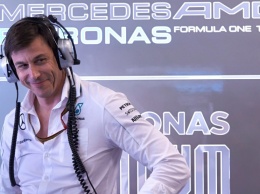 Тото Вольф готов предоставить болид Mercedes F1 Валентино Росси и Себастьену Ожье