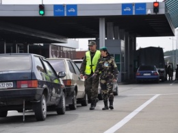 На границе с Польшей в очередях застряли почти 1,3 тыс. автомобилей - ГПСУ