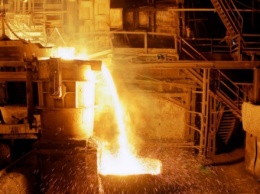 На Харьковском тракторном заводе начали резать цеха на металлолом
