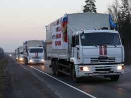 Россия вывозит десятки убитых с Донбасса грузовиками "гумконвоя"