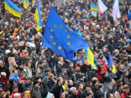 Что украинцы думают о безвизе: соцопрос