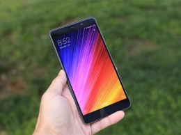 В России стартуют официальные продажи флагмана Xiaomi Mi5S с ультразвуковым сканером отпечатков