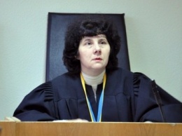 Полтавский прокурор считает, что судья Кулешева вынесла заведомо неправомерное решение относительно Капканова