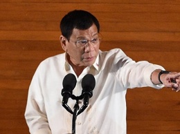 Президент Филиппин пообещал выбрасывать коррупционеров из вертолета