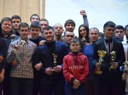 «MMAClubAwards - 2016»: николаевские бойцы смешанных единоборств подвели итоги спортивного года (ФОТОРЕПОРТАЖ)