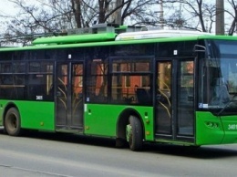 Харьковчанин предложил установить розетки с USB-разъемами в транспорте