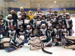 Хоккейный поединок - родители против юных хоккеистов «Кривбасса 2008»