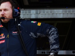 Red Bull Racing пообещали равные с Renault F1 двигатели в 2017 году