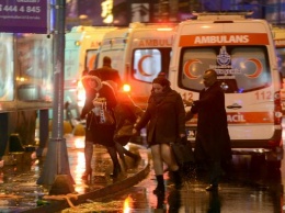 Десятки человек убиты в Стамбуле при нападении на ночной клуб
