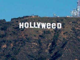 Надпись Hollywood в Лос-Анджелесе изменили на Hollyweed