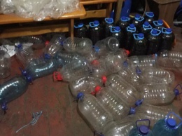 В Кропивницком ликвидировали подпольный водочный цех: фото