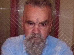 Серийный убийца Чарльз Мэнсон госпитализирован из тюрьмы в Калифорнии