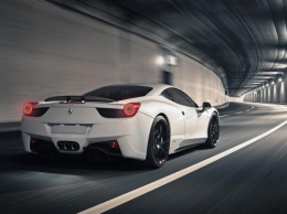 Ferrari укомплектовала авто 458 Italia мотором V12