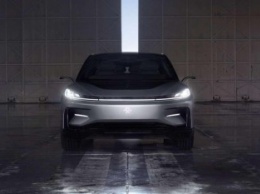 Китайский нашумевший конкурент Tesla завис прямо на презентации (видео)