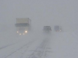 Из-за погодных условий временно запрещен въезд в Одессу большегрузного транспорта