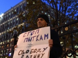 В центре Петербурга прошли пикеты в поддержку политзаключенных