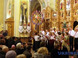 Украинцы восточного обряда празднуют Рождество Христово